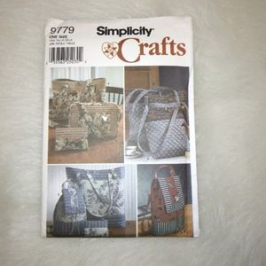 Simplicity 9779 Tote bags in 3 sizes Backpack Purse & Cosmetic Bag